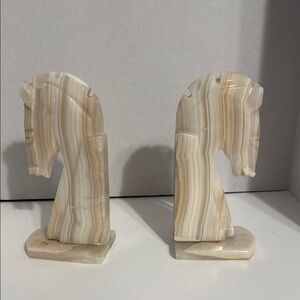 Cream Minimalist Horse Head Sculptures